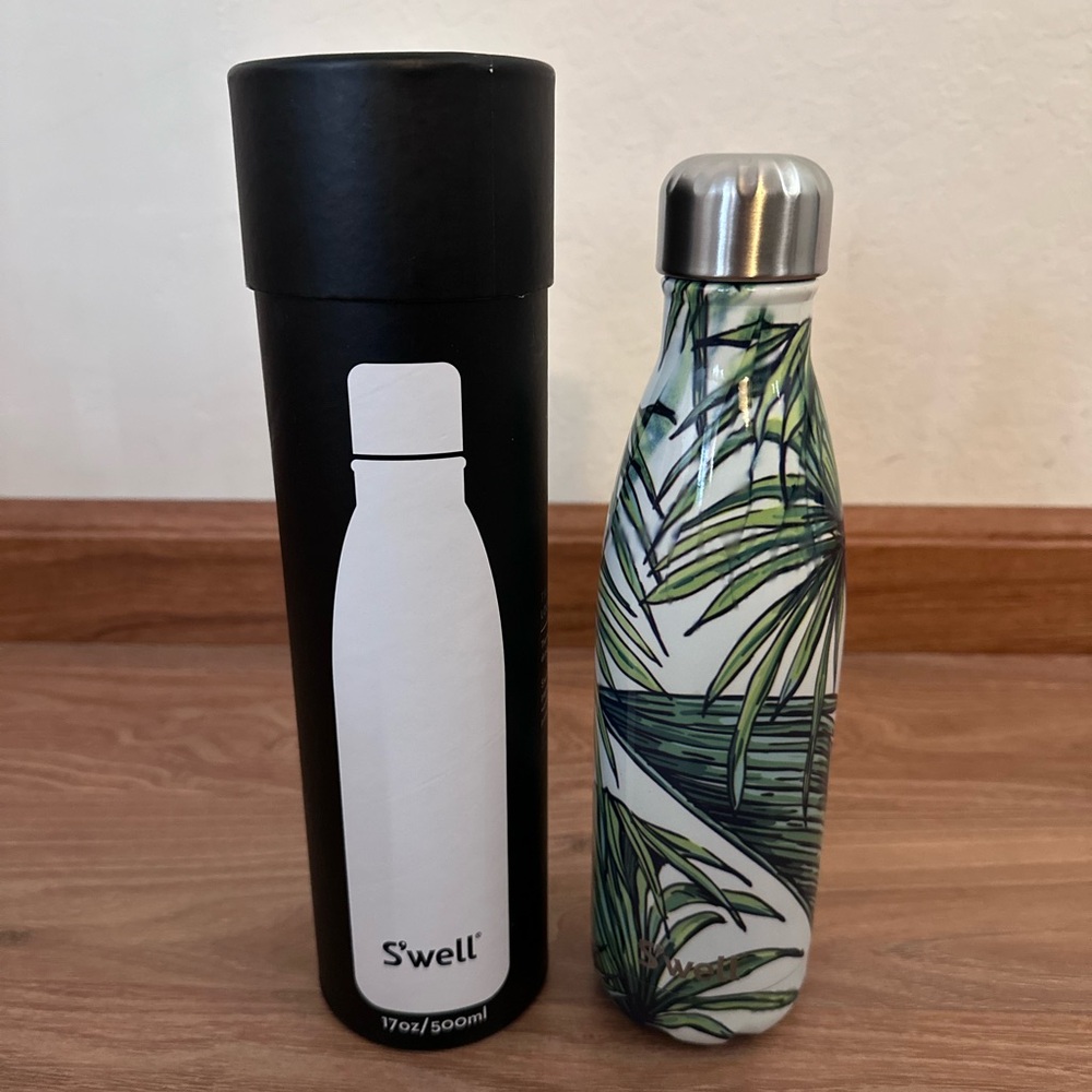 S'well Tropical Green and White Palm Leaf Water Bottle